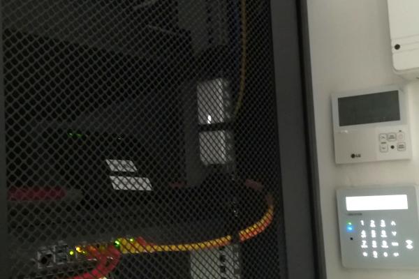 Armadio rack 19